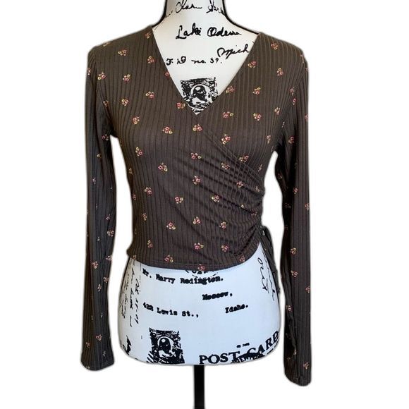 Antistar grey  brown top  floral V-neckline side ruched tie crop top size L boho - Picture 1 of 12